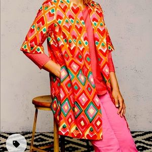 Voyage collection 96% cotton, 4% elastene